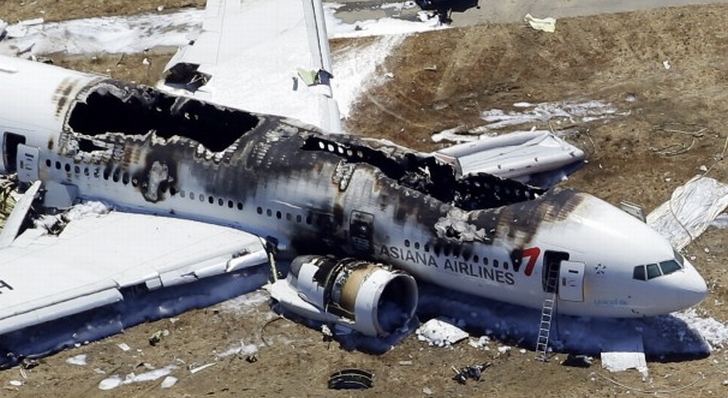 Asiana-Airlines-Plane-Crashes-in-San-Francisco-2-Killed-Dozens-Injured-AP.jpg