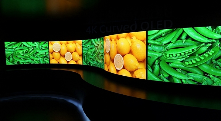 CES-2014-4K-Panasonic-Curved-OLED-TV-Bend-Both-Ways.jpg