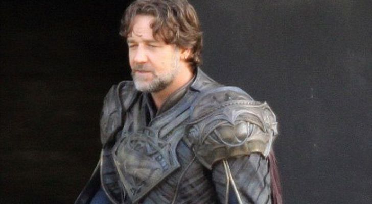 Russell Crowe as JorEl on the set of Superman Man of Steel 