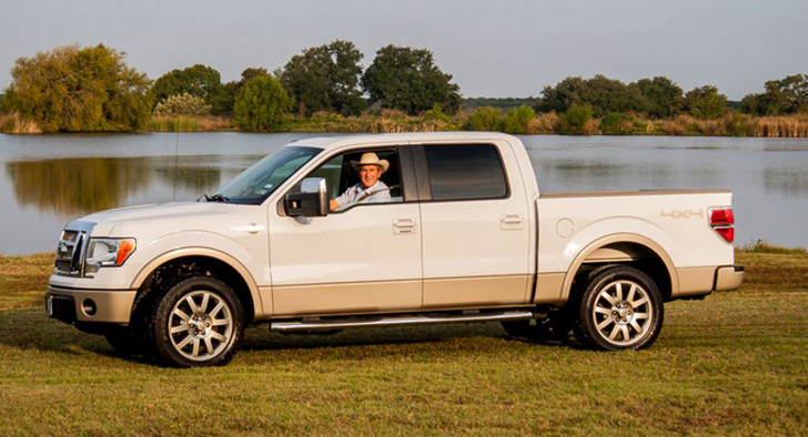 George-W-Bush-s-Ford-Truck-Sells-for-300-000-225-000-at-Auction.jpg