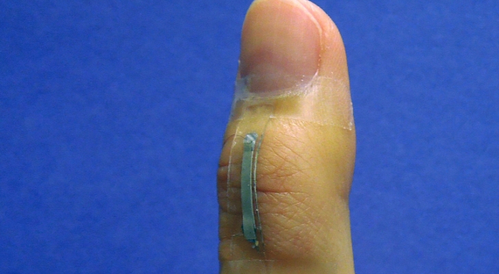  - Silver-Nanowire-Sensors-Enable-Smart-Fingers-Bandages-and-Wearables