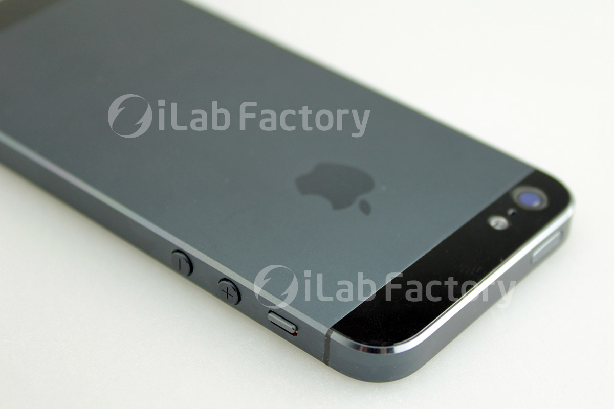 Alleged iPhone 5 images