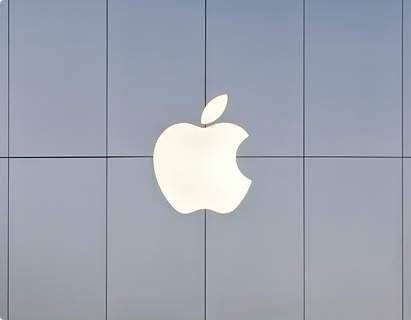 target store logo. Image comment: Apple logo on