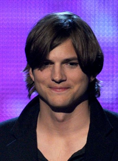 Image comment More details about the night Ashton Kutcher cheated on Demi 