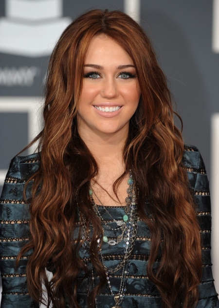 Can-t-Be-Tamed-Miley-Cyrus-New-Album-Dro