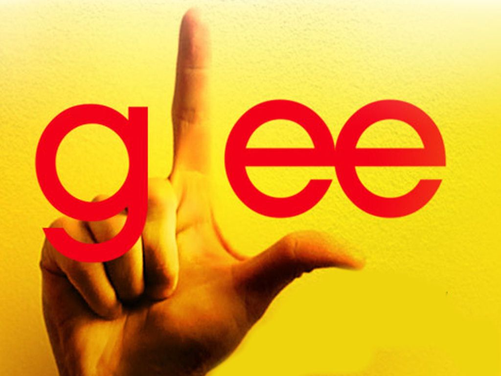 Glee-Themed-Karaoke-Revolution-Announced-2.jpg