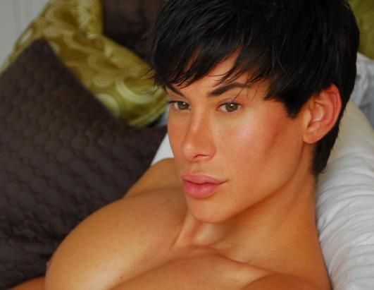 Justin Jedlica looks like Ken, Barbie doll&#39;s plastic boyfriend, and he&#39;s perfectly ok with - Human-Ken-Doll-Justin-Jedlica-Has-128-Plastic-Surgeries-Isn-t-Even-Close-to-Done-398489-2