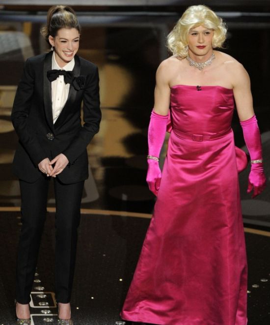 Oscars Anne Hathaway James Franco. Anne Hathaway and James