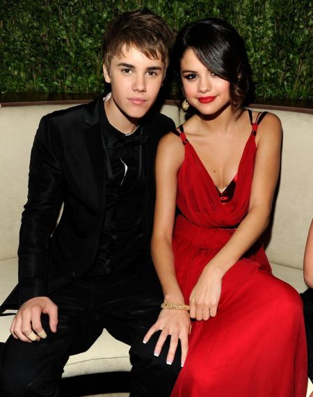 Image comment Justin Bieber and Selena Gomez on their first public outing 