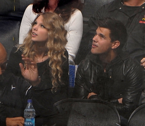 taylor swift and taylor lautner dating. Image comment: Taylor Swift