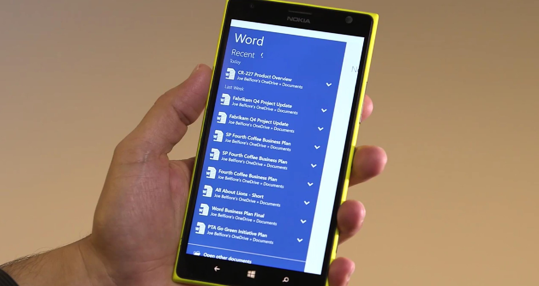 windows 10 mobile users receive new microsoft office update