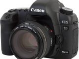 La cámara refléx digital Canon EOS 5D Mark II
